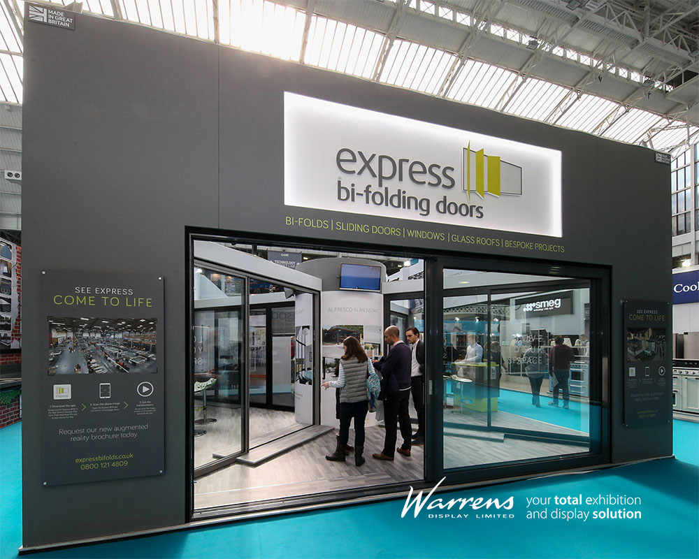 Warrens_Display_Custom-Exhibition-Stand_express bifolding_doors-single-2-2017